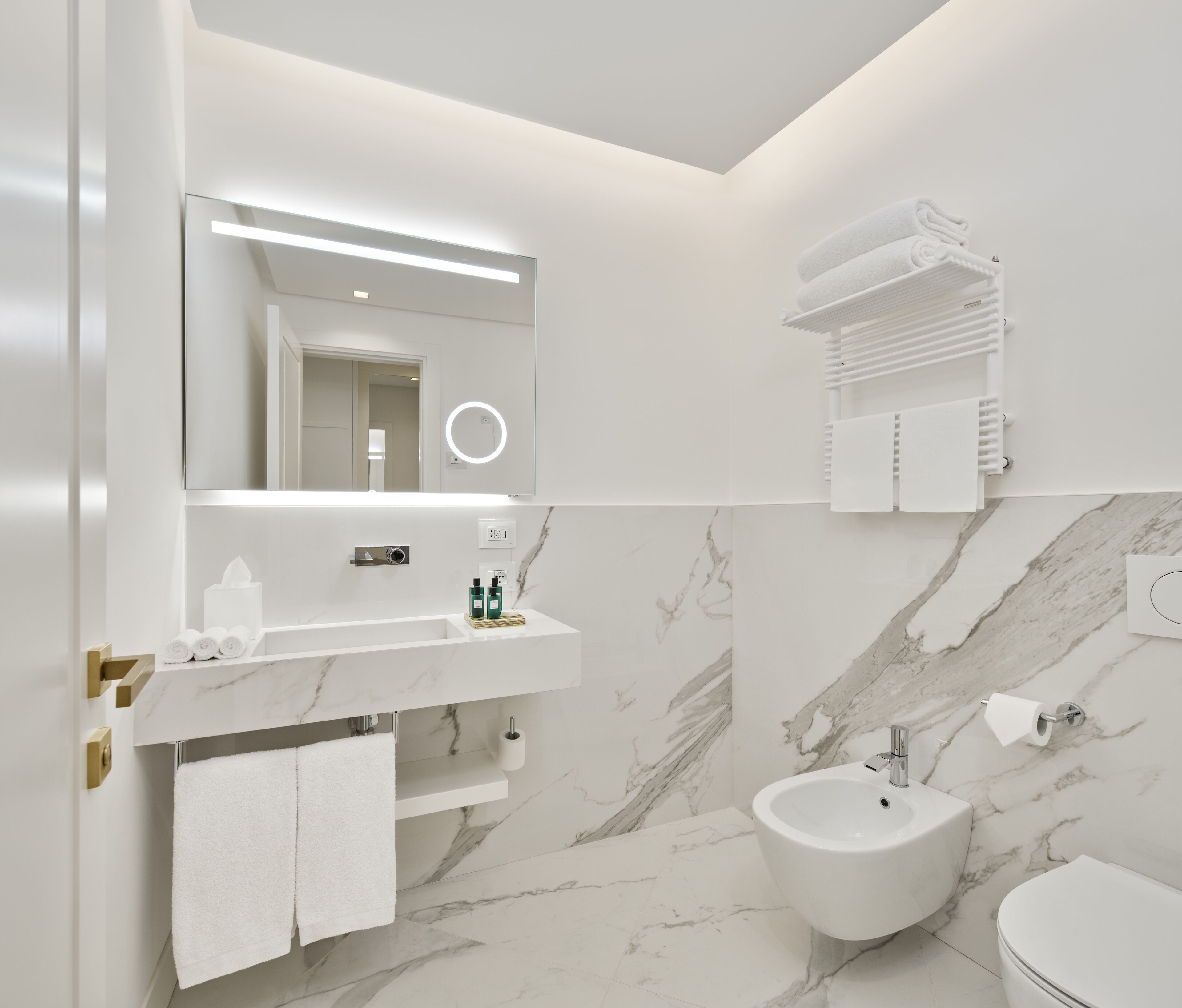 de Bonart Naples-Curio Collection by Hilton | easyJet holidays