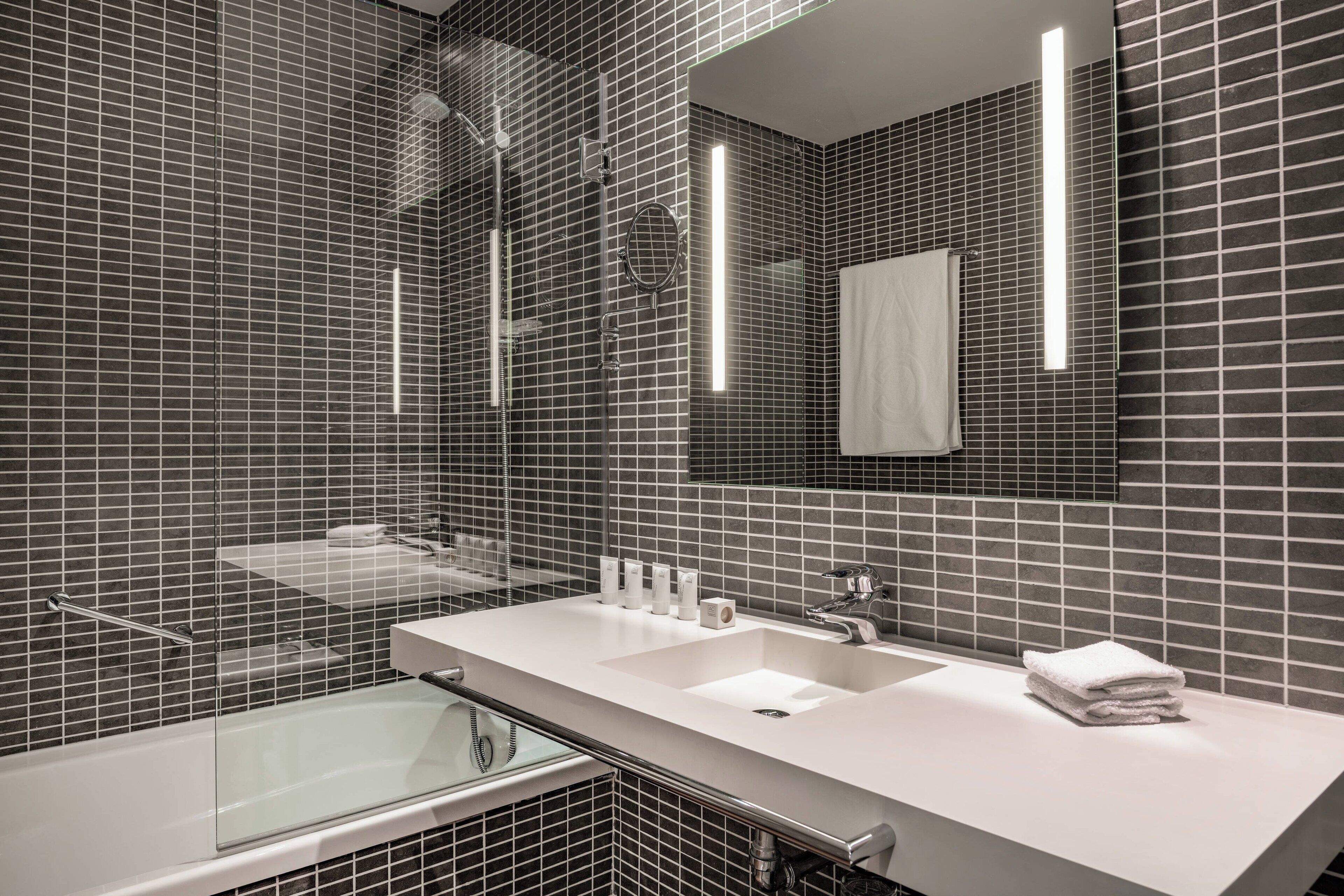 AC Hotel by Marriott Alicante | easyJet holidays